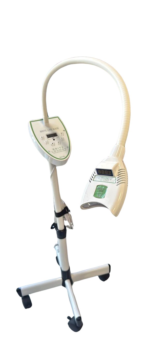 The Brite Lite 6200 whitening light